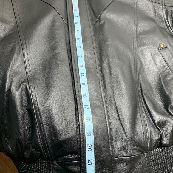 Women’s Cripple Creek 100% Leather Jacket - Picture 7 of 16